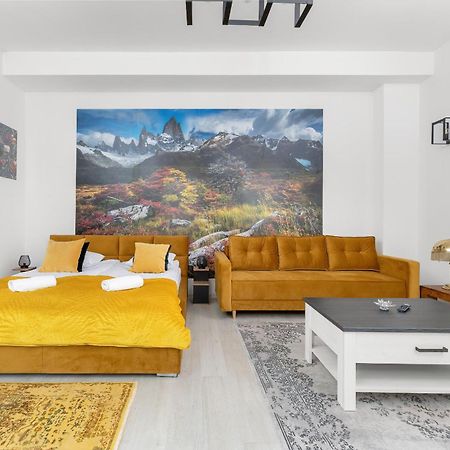Nowoczesne I Stylowe Apartamenty W Centrum Bytomia Blisko Rynku By Noclegi Renters Buitenkant foto