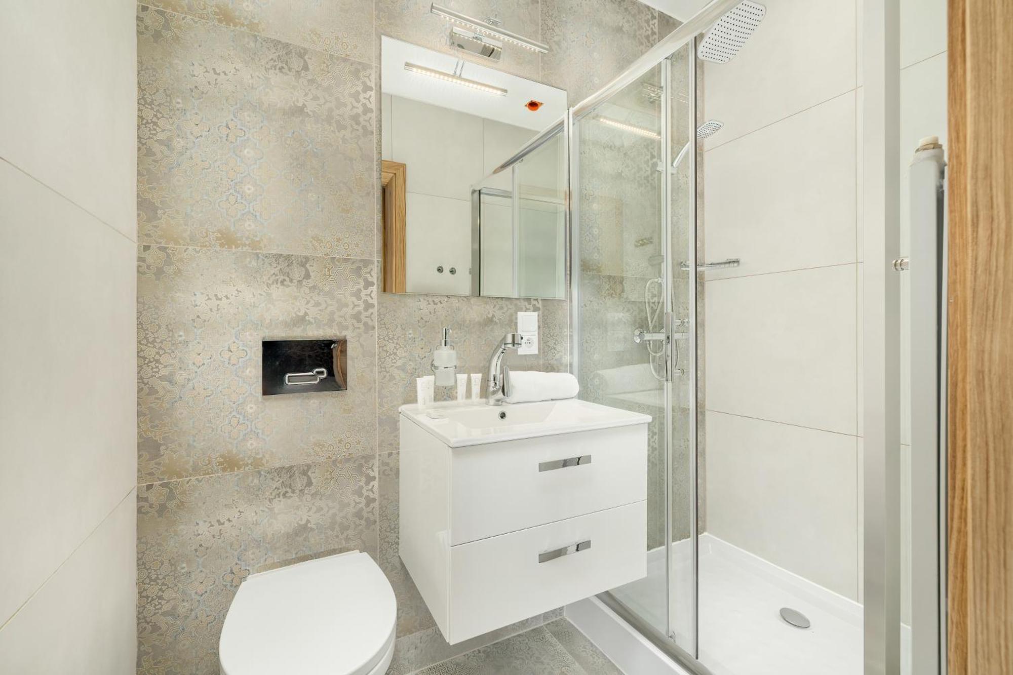 Nowoczesne I Stylowe Apartamenty W Centrum Bytomia Blisko Rynku By Noclegi Renters Buitenkant foto